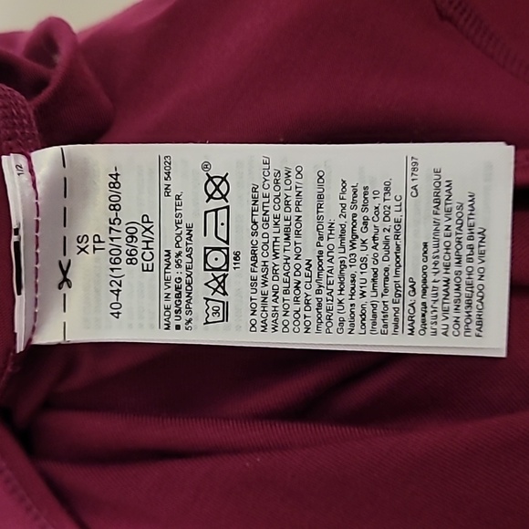 GAP Fit - Activewear Fitness Tank - Picture 4 of 5